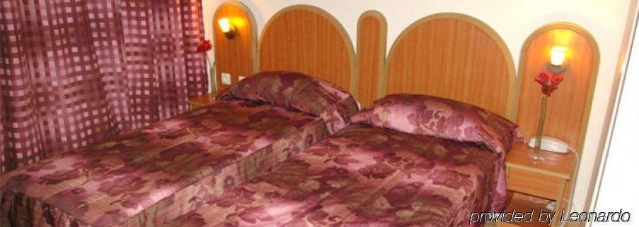 Viator Hotel